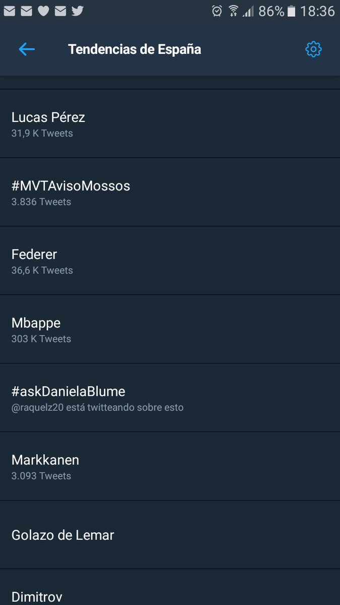 Romlove's tweet photo. Sos TT una vez más! @DanielaBlume te quiero! #askDanielaBlume https://t.co/9gcMpKNimK