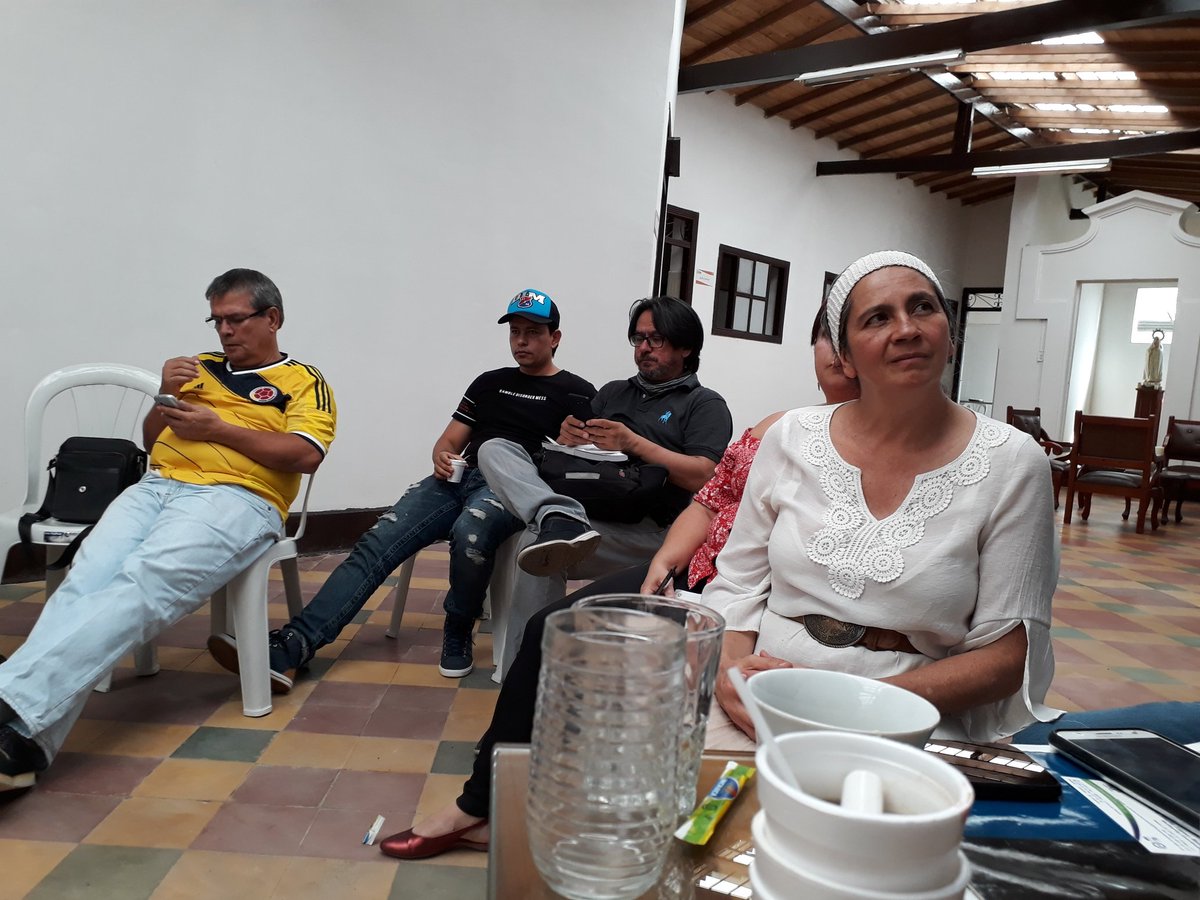 martinfelipeui's tweet photo. Excelente trabajo del #CEIDEA hoy con @SecEducacionAnt y @UdeMedellin CARACTERÍSTICAS DE LA GESTIÓN DE LOS DIRECTIVOS DOCENTES DE ANTIOQUIA https://t.co/Um4fQVLJ71