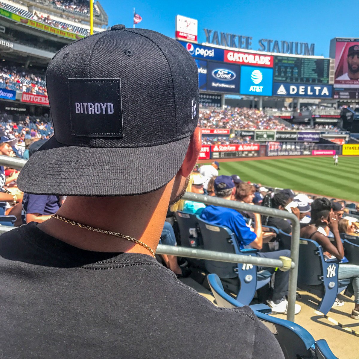 bitroydbrand's tweet photo. #Yankees game fun with some of the fam! ⚾️ #bitroyd https://t.co/1lS1xsi91U