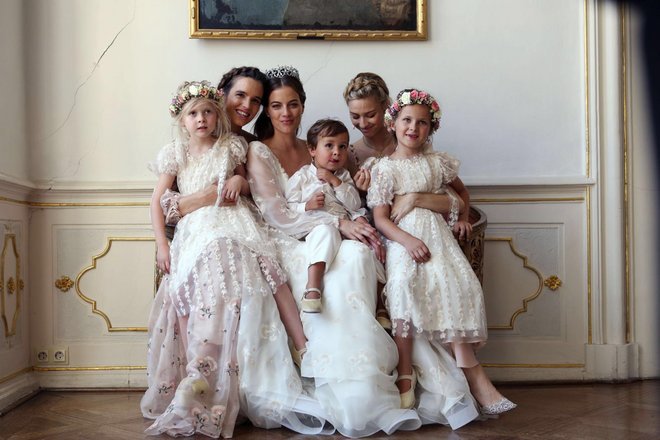 voguemagazine's tweet photo. When an actress marries a prince at a beautiful summer wedding in Bavaria: https://t.co/9P8zEdwCMY https://t.co/ShSwr3mVbM