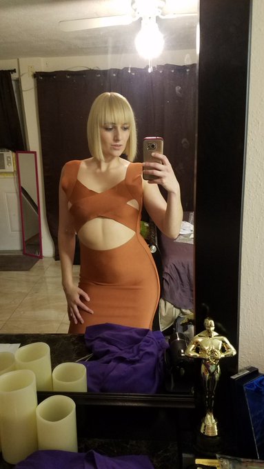 Omg I love this bandage dress!!!! Aaaah!!! Thank you so much it's so hot https://t.co/xsuqdrgFaC<a href="/tag/howharddidaginghityouchallenge"class="tags"><span>#howharddidaginghityouchallenge</span></a>