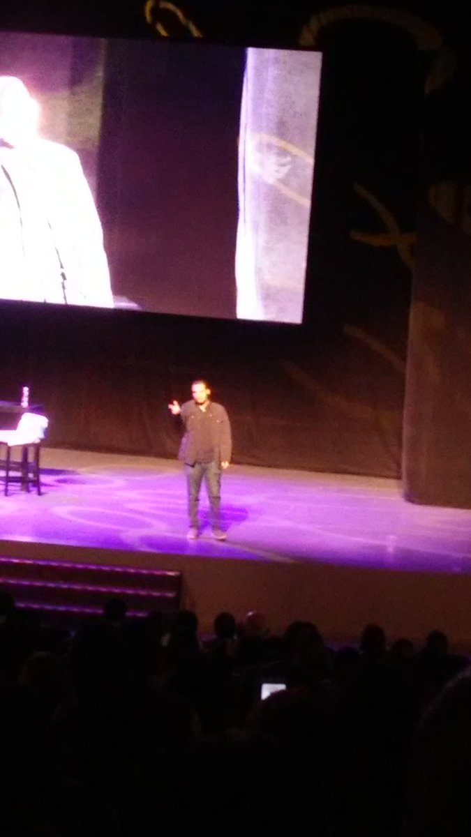 farovitos's tweet photo. #MillennialVT
me enamoré más de @martinolimx
Vi q' @rafaelpuente es un tipo increíble y @sofffiaaa genial! Gracias @DulceCuauhtli #SoyTuFan https://t.co/QuwMvNOSHW