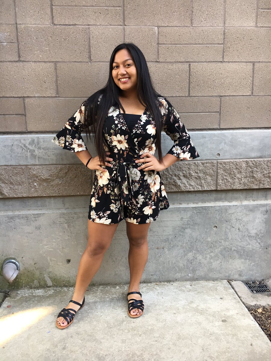 dasteeenie's tweet photo. First day of senior year ✅ #blessed https://t.co/TTnPw8FkLR