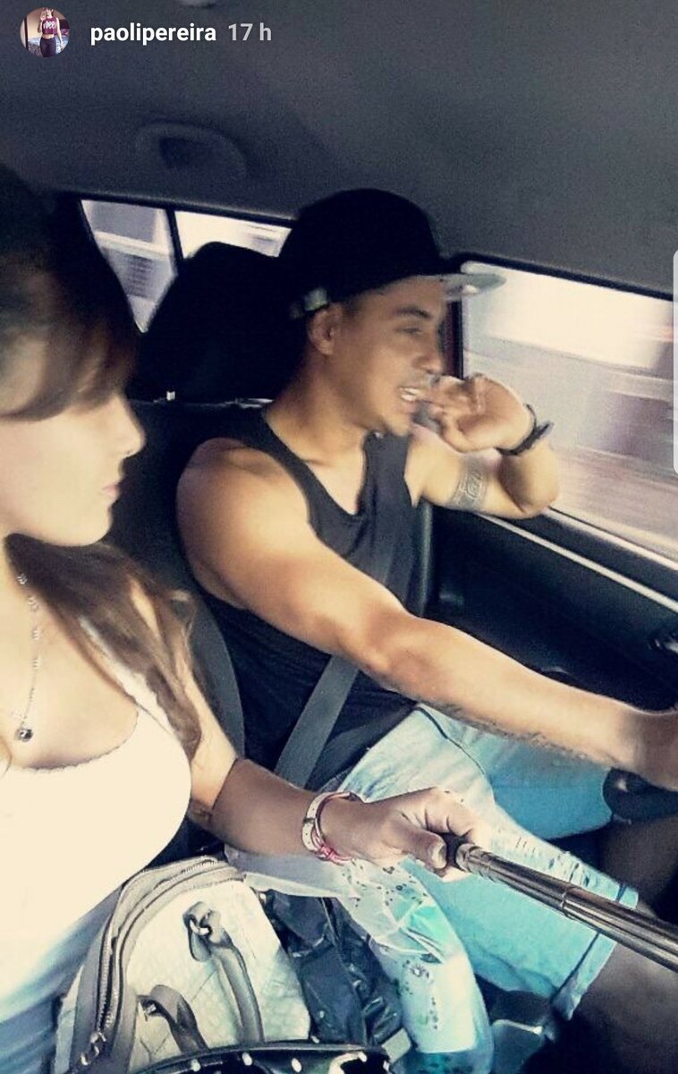 colvas_'s tweet photo. @vanesebas_ Veo mucho a$$$r 💸💸💸 ak amiaaa 😃 kkkk @pao_lapereira se fue  a (?) Dicen cuentan 🤔🤔🤔 https://t.co/DLl6BSLWxX