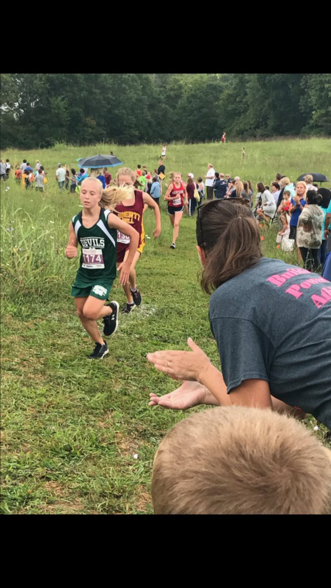 fergghs's tweet photo. #powerfulrunner Tanna working hard, perseverance paid off placing 7th overall in her first meet. @BettinaBookham1 @bpathlete https://t.co/KGglr8UMek