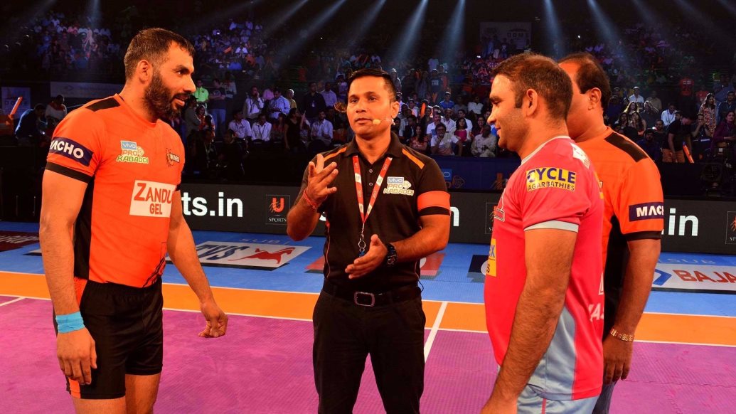 _DCSports's tweet photo. Pro Kabaddi: Jasvir Singh argues like he is the referee, says U Mumba’s Anup Kumar #LePanga
#MUMvsJAI
Read: https://t.co/3CEFOADJBq https://t.co/2QoTzmmMQU