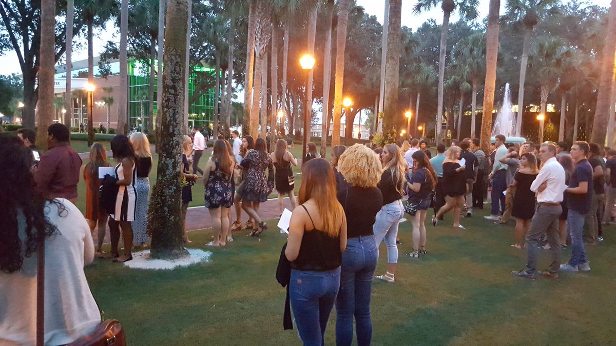 godwinkelly's tweet photo. Remembering @nickblakely at @StetsonU tonight. @StetsonFootball #StetsonStrong
https://t.co/V3eEgQGLFS https://t.co/5aHigpgV1d