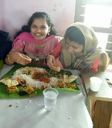santhuppm's tweet photo. Happy Onam &amp; Eid ❤❤❤
#KeralaNo1 https://t.co/SnFIXrAJGo