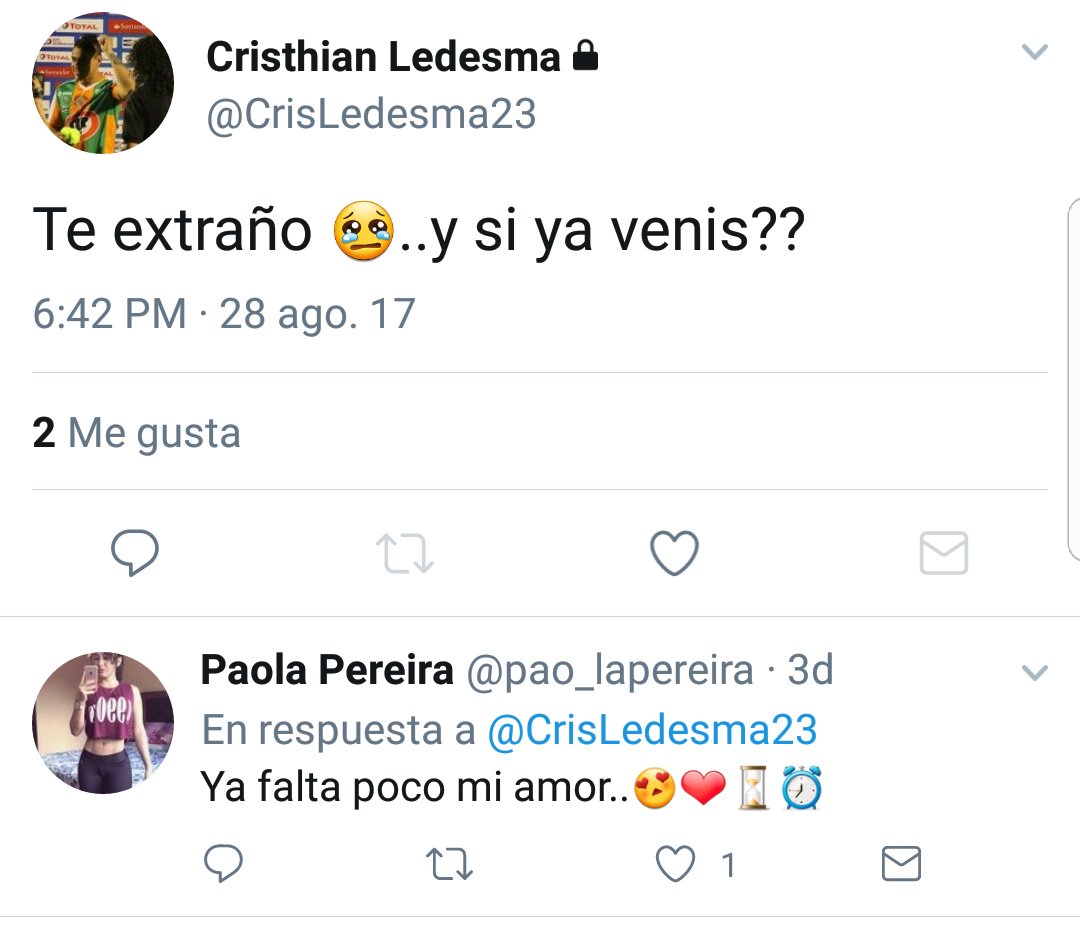 colvas_'s tweet photo. Itavy la tipo @CrisLedesma23 kkk mientras ha'e oho ofacturá otro lado, el le spera gua'u ak! pro mientras le come a otra k lo k pasa todo(?) https://t.co/QqTcI2o7Tk