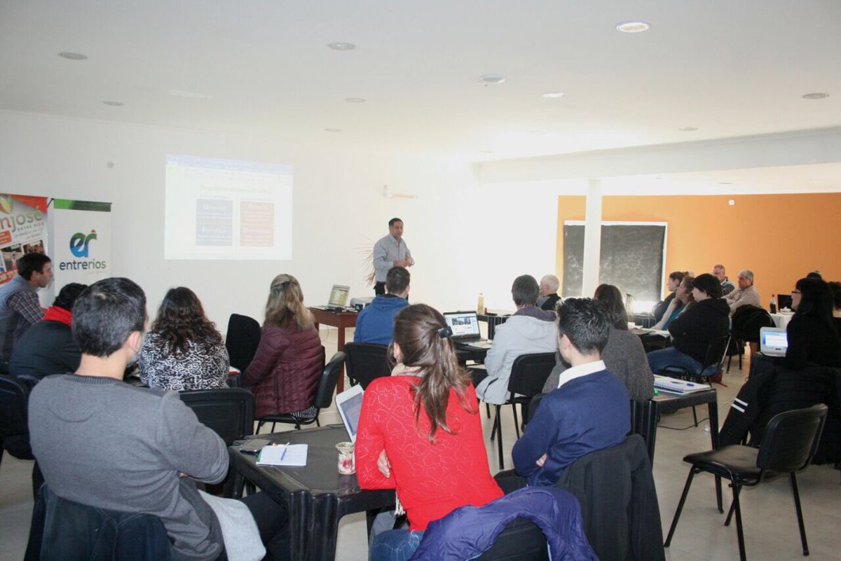 CalidadTur_ER's tweet photo. Exitosa jornada de #CapacitaciónER en @TurismoSJ. Trabajo articulado con @InnovacionTurAr de @MinTurismoAR en beneficio de la #Calidad https://t.co/Sylho0dl9Q