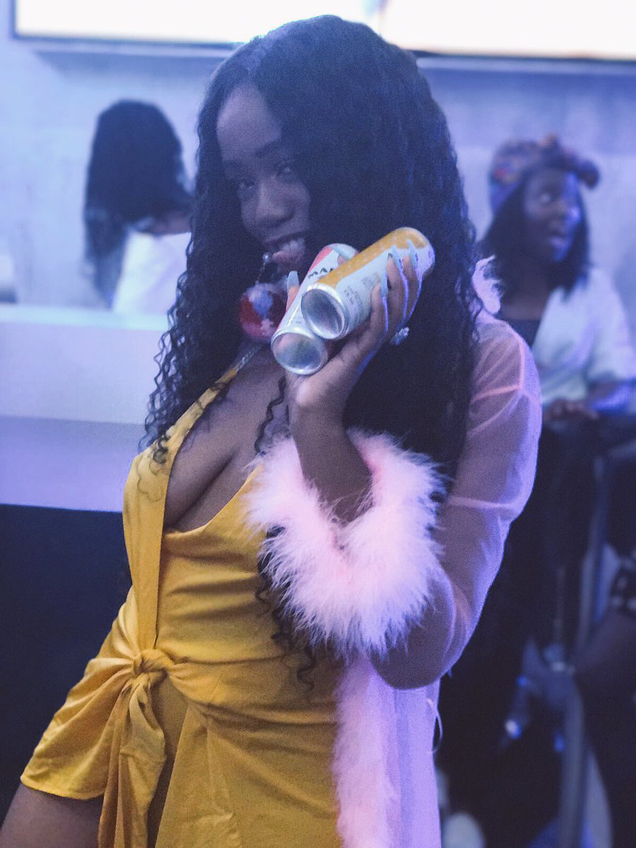 theslumflower's tweet photo. @WAHNAILS Massive love to @MalibuUK for sponsoring #BLOCKHIMPARTY with the wickedest canned cocktails! https://t.co/25oqqeqJJf