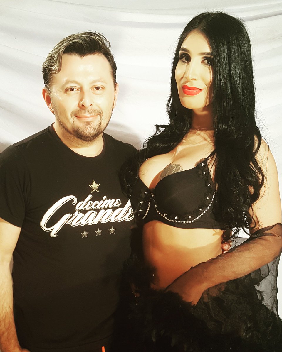 HectorRamosHR's tweet photo. Producción con las chicas Jazmin Noguera-Dahiana Galeano-Gisselle Neuman
#BookHR
@hrmodelos #HRModels https://t.co/l9RNELz21W