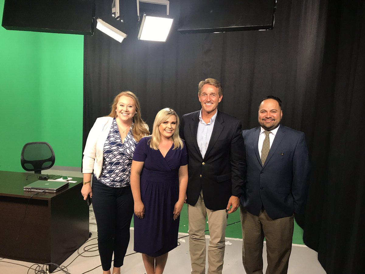 DenelleVeselik's tweet photo. @JeffFlake thanks for sitting down and talking with me nice to meet you! For a look at our full interview go to #kswt.com #FlakeinYuma https://t.co/5bugJ1ufE7