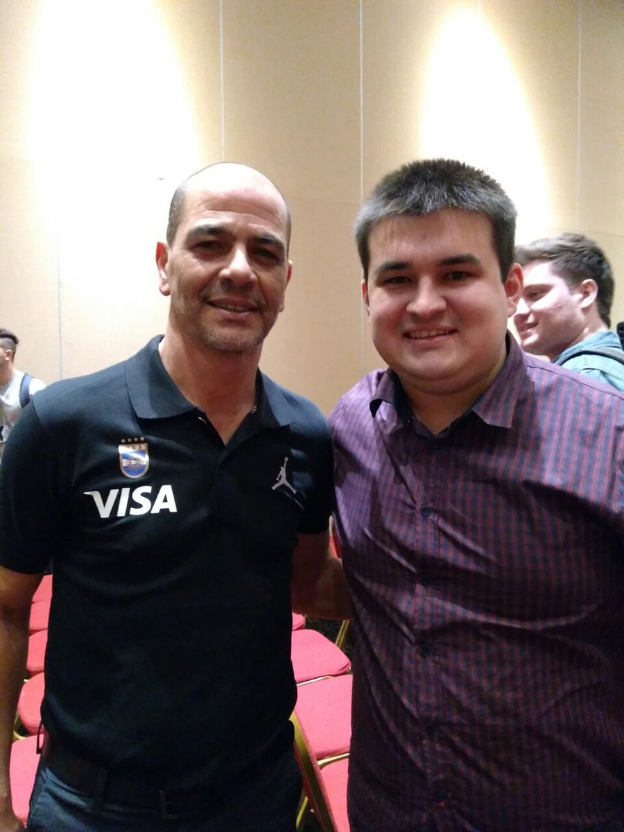 rodryman9's tweet image. Conocimiento, experiencias y mucha humildad. Gracias @ssergioh y gracias @altamirano45 x la invitación