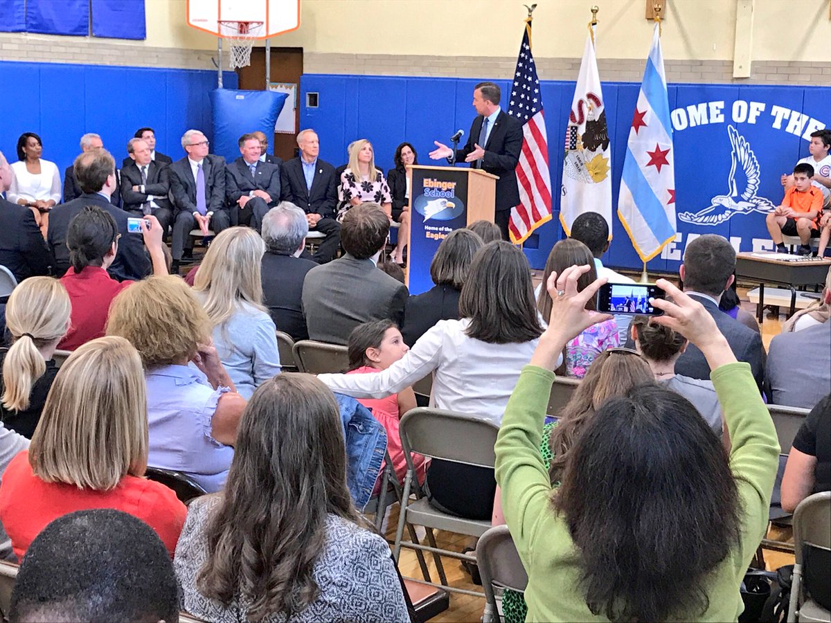 AndyManar's tweet image. Photos from today's #FixedTheFormula #SB1_947 bill signing.