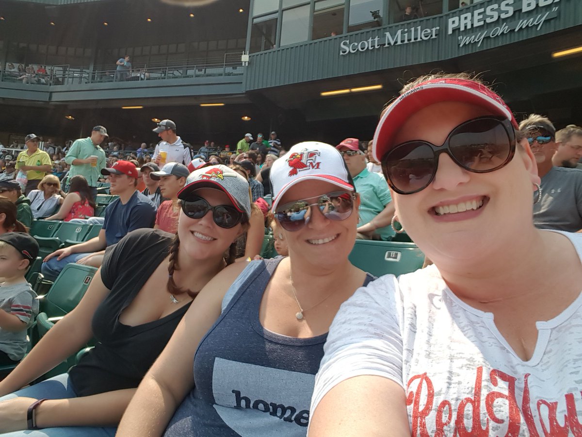 twekren's tweet photo. Girl's Day at the game!  @FMRedHawks https://t.co/ywZ4YoOEAR
