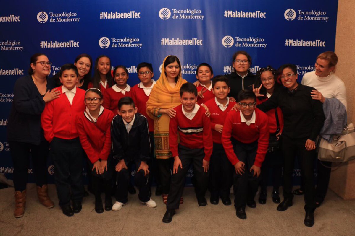 Tec_CSF's tweet photo. Malala se reunió con los alumnos invitados del #IPPLIAP y tocó sus corazones. Gracias por inspirar a las nuevas generaciones. #MalalaenelTec https://t.co/8Cbbbn8DfD