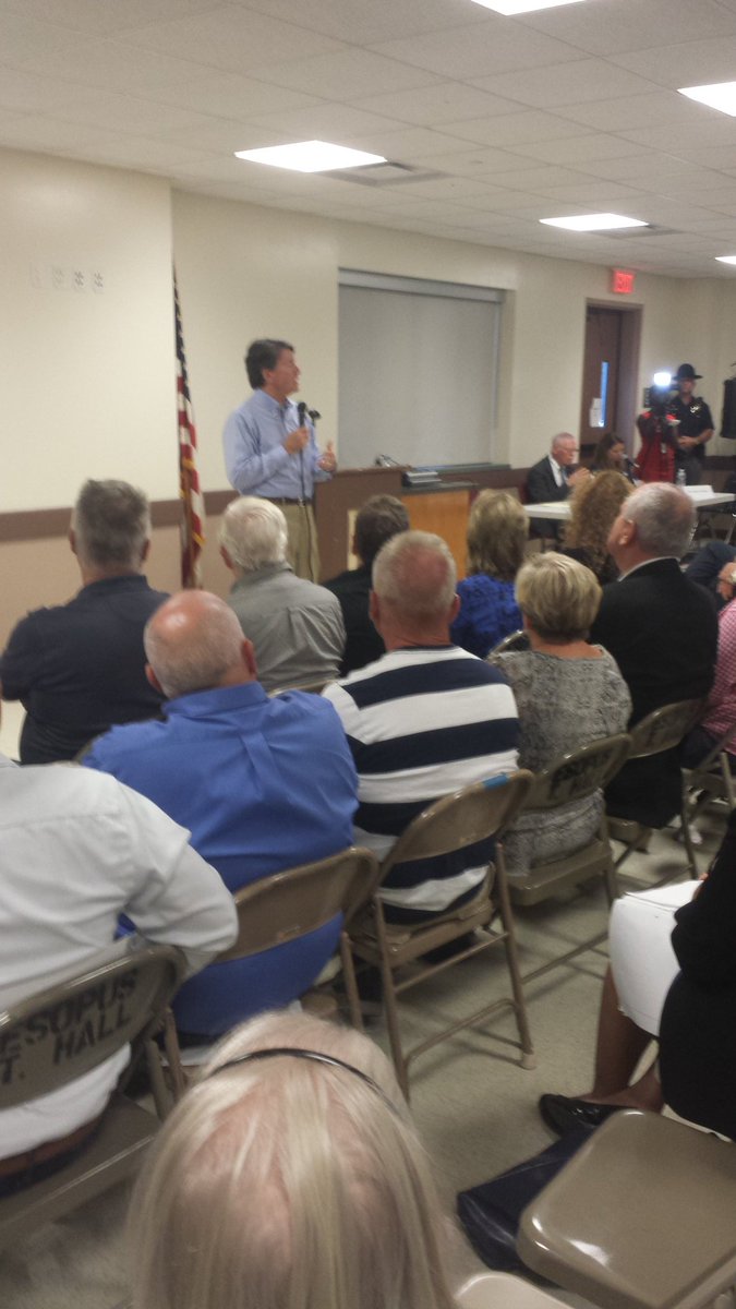 2016BVM's tweet photo. .@JohnFasoNy talking to constituents about their concerns @registerstar https://t.co/BMWN0SSAaf