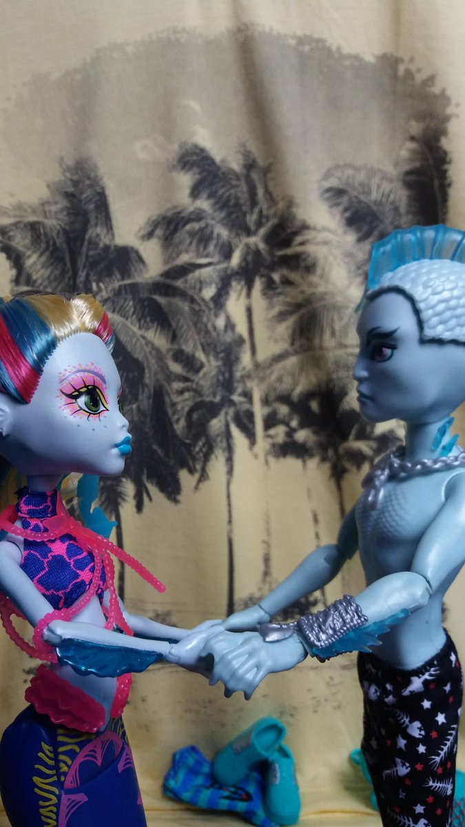Sergioo506's tweet photo. #GillingtonWebber #LagoonaBlue #GilWebber #Pirata #Sirena #Pirate #Mermaid #PirataYSirena #PirateAndMermaid #MonsterHigh @MonsterHigh https://t.co/usV0z0O6kO