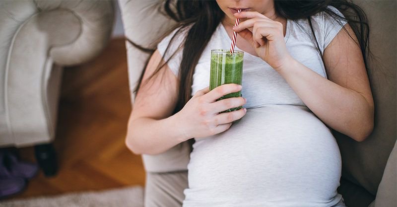 DoctorsComplete's tweet photo. Looking to beat #bloat and help flatten your #postpregnancy belly? Click here: https://t.co/XKRGQcG5dI https://t.co/cVCB9pCU6E