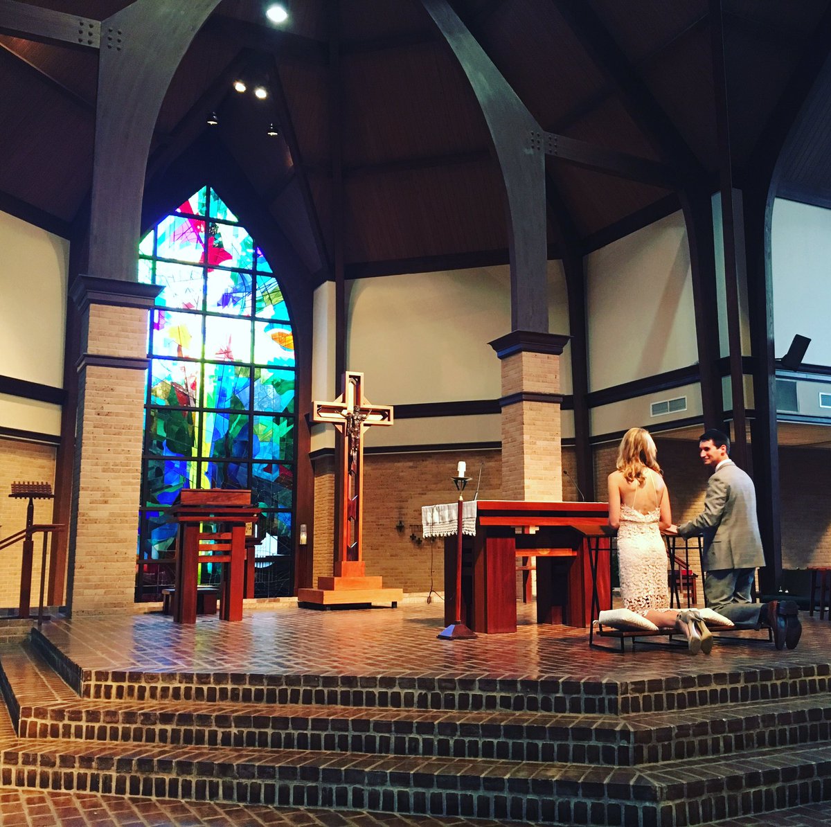 KBCookWeddings's tweet photo. Practice makes perfect 💕💒💕 #kbcookweddings #adiosandries #hellofranco #sweethearts @staloysiusbr @rebeccaandries https://t.co/xW5tJMxsyd