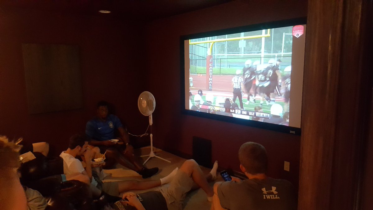 AJScreening's tweet photo. Great start by @CoachTinkHC &amp; the FB men 28-7 at half Basketball enjoying a super game by the family #win2ndhalf #Alwaysrockin #ROCKON https://t.co/uFaIFViDlp