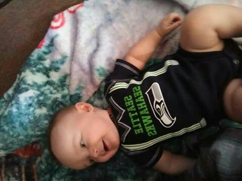 chiickibaybee's tweet photo. Johns a Seahawks fan just like @aadre21 #Seahawks #CutestBabyEver @Seahawks https://t.co/QMMTXmGgIy