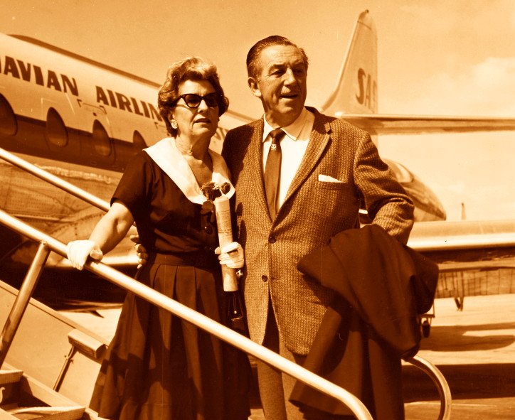 WaltsDisneyland's tweet photo. “A person should set his #goals as early as he can &amp; devote all his energy &amp; #talent to getting there." —Walt Disney https://t.co/XlbMUs3GID https://t.co/TvzUjDQ8r6