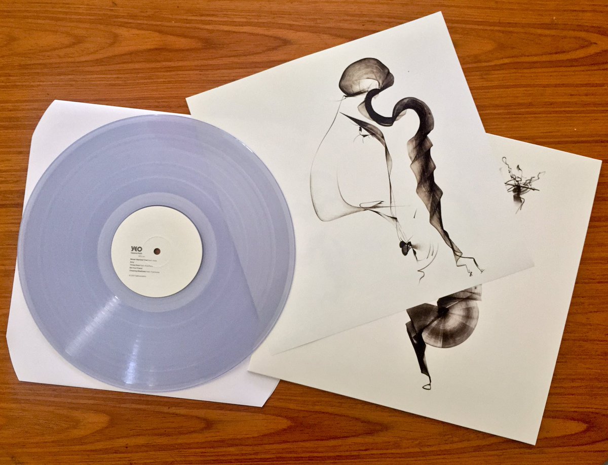 SnacksWithYeo's tweet photo. VINYL SHIPS NEXT WEEK. 180g clear wax with gold stamping. https://t.co/98fTyEnpnI LIFE IS GOOD WHEN U MAKE NICE THINGS WITH NICE FRANDS https://t.co/5U5oRXkR0I