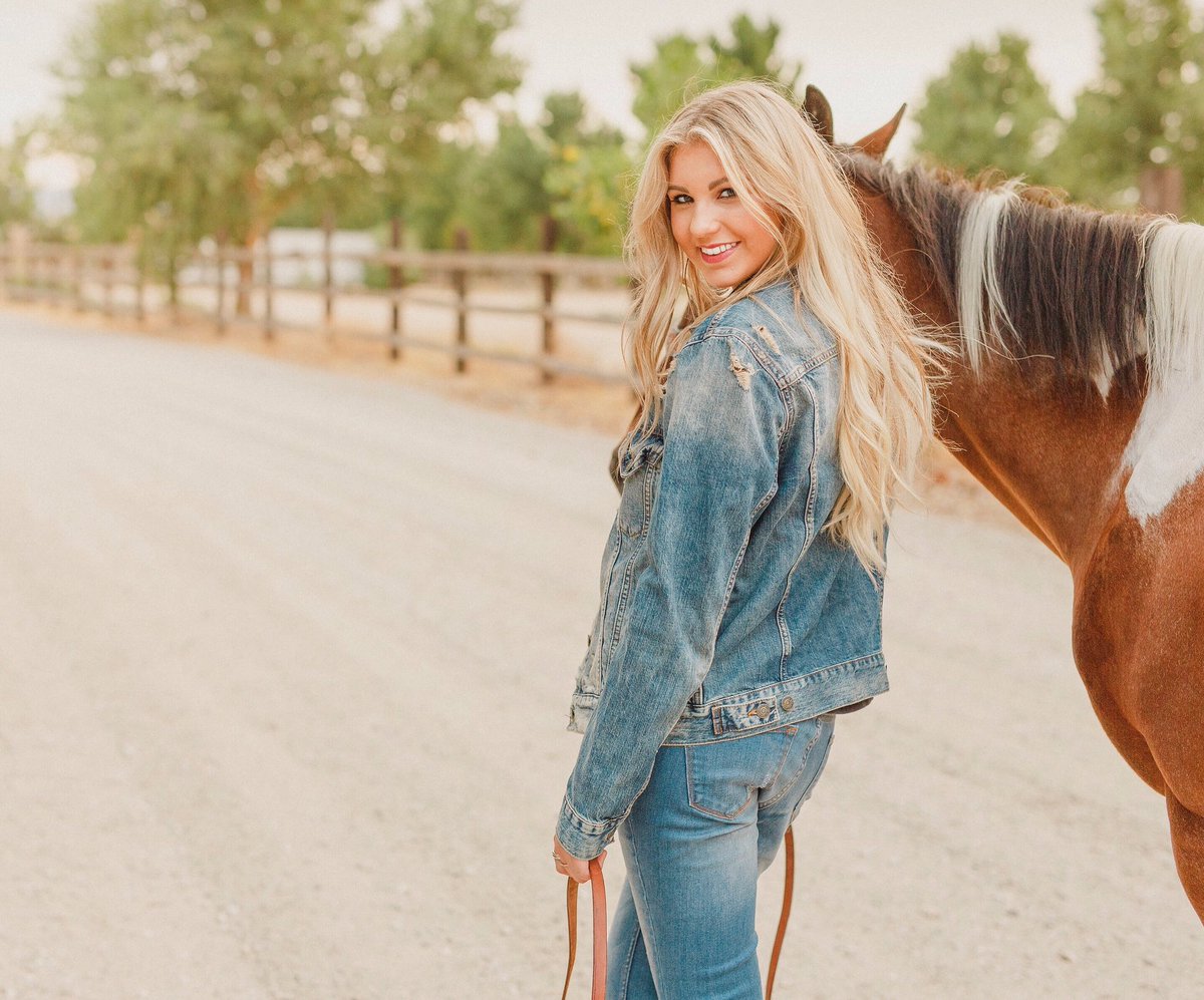 Always find the joy in the journey.
#joy #grateful #musicjourney #singersongwriter #countrymusic