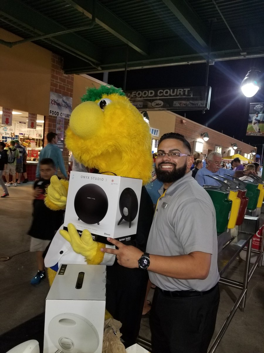 CentralJersey Sprint (@sprinteatontown) on Twitter photo Buster the mascot knows the switch is real #Sprint4Blueclaws <a href="/VThecloser21/">Vish R</a> <a href="/2Daveferrer1/">David Ferrer</a> <a href="/Kpalet5/">Karen Paletta</a> Buster the mascot knows the switch is real #Sprint4Blueclaws <a href="/VThecloser21/">Vish R</a> <a href="/2Daveferrer1/">David Ferrer</a> <a href="/Kpalet5/">Karen Paletta</a>