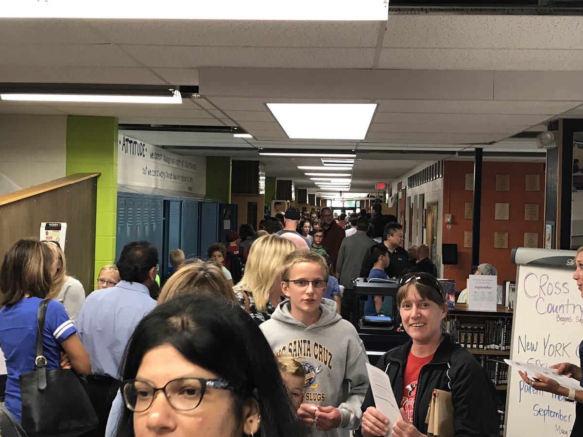 edUcation_frwd's tweet photo. Easily one of the best events ever at @STEM_Saratoga #STEMbbq was a HUGE success!! #FullHouse #BBQrocks @waukeshaschools @Institute4PL https://t.co/wuxcbDLH4X
