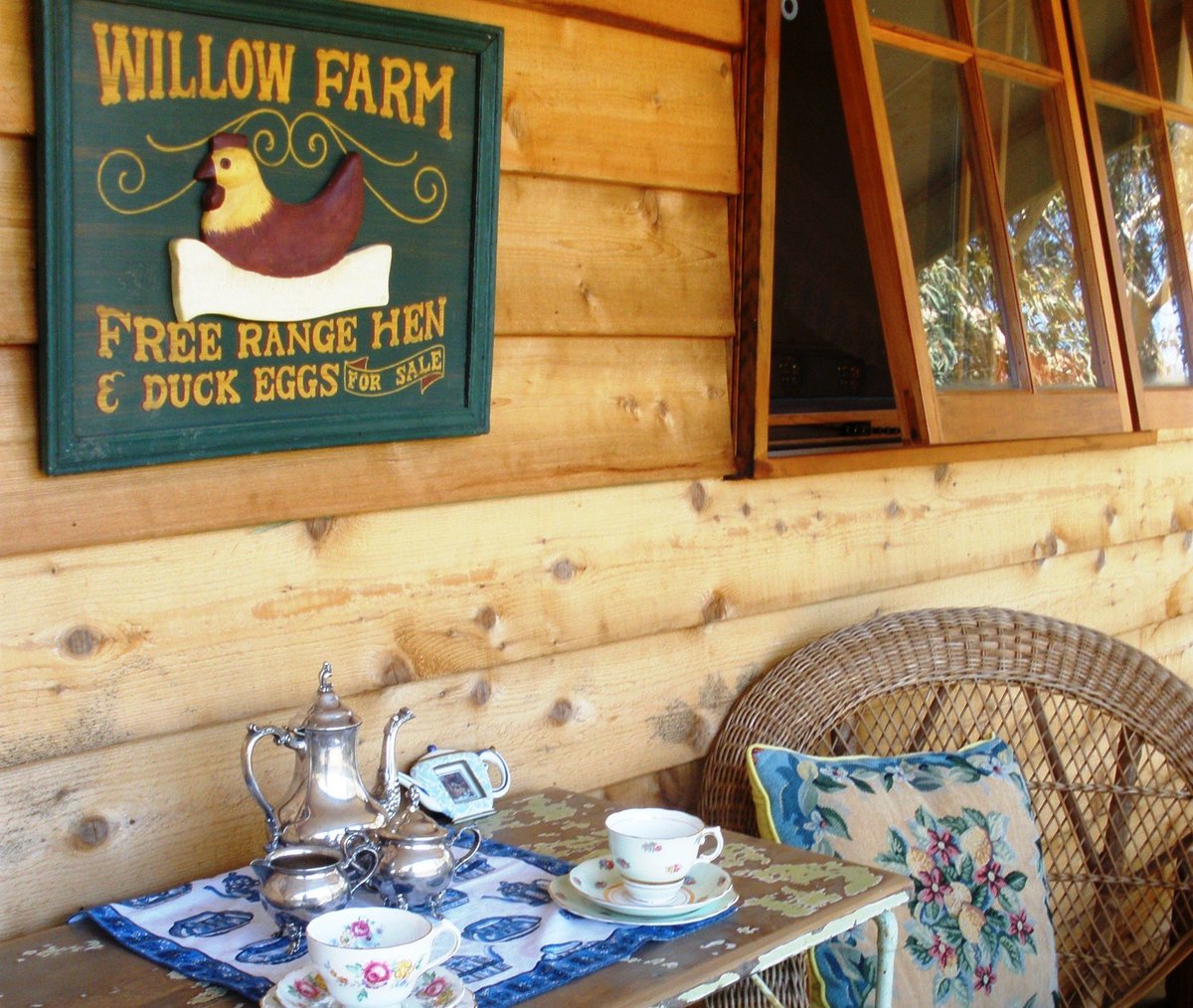 MVfarmstay's tweet photo. Morvern Valley Farm Stay, 2 nights from $398. 3 nights from $490. Baby lambs, Foals due, Many Farm Animals. #essentialkids #essentialbaby https://t.co/tuXBGkd1Rf