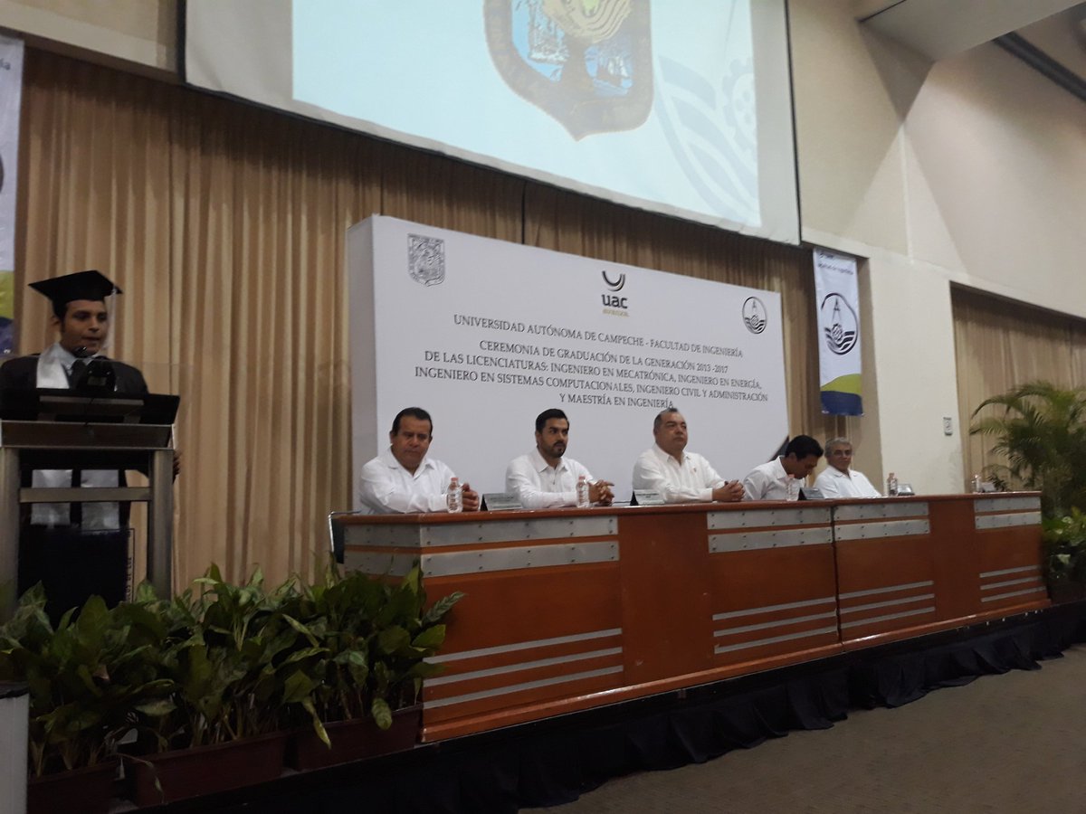 UAC_FCQB's tweet photo. @UAC_FCQB felicita a los egresados de @fdi_uac .Enhorabuena! https://t.co/jiIRCac6Au