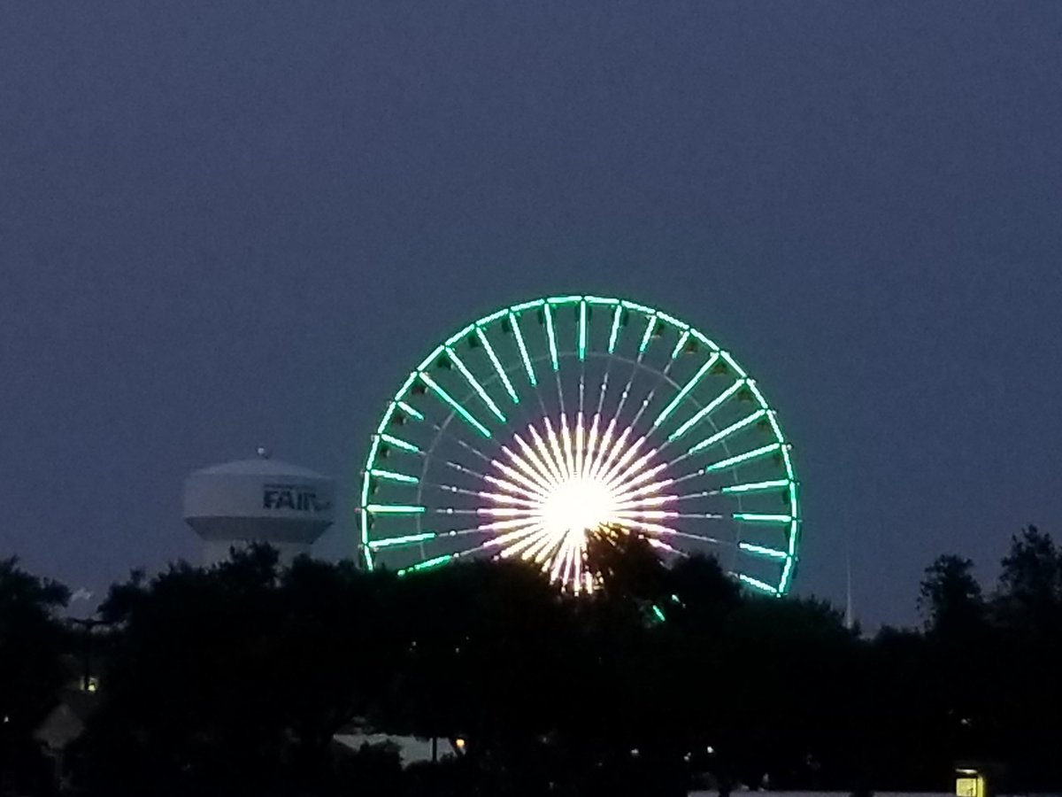 SurlyGemini's tweet photo. Yeah, I'm at the #MNstatefair again, so? Lol #fairdiaries https://t.co/h0L0boIHbb