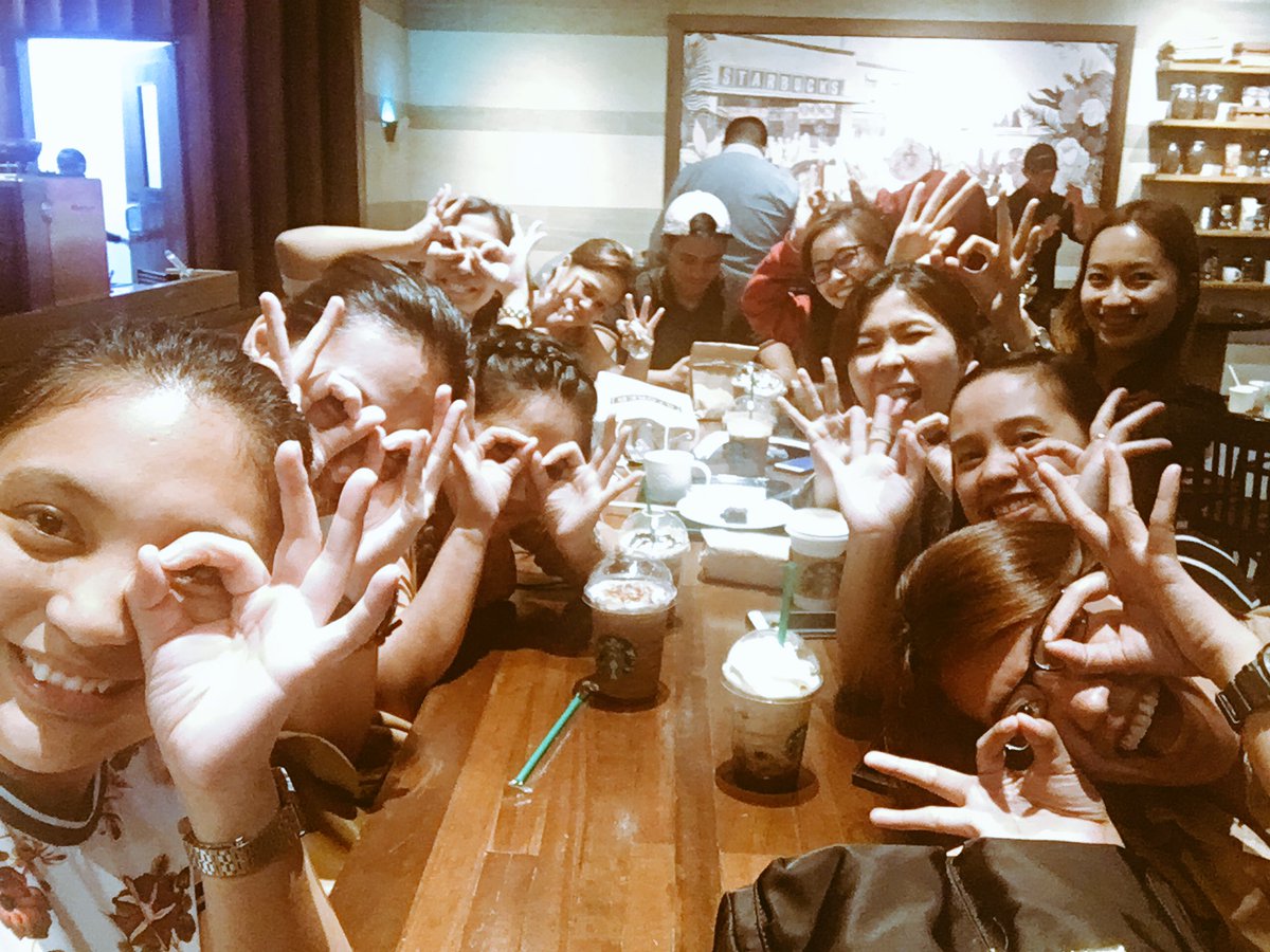 kneekeynix's tweet photo. Salamat mga Beksies sa paepek ππβ€οΈkahit maulan at matraffic makapag chismisan lang π#pompyang https://t.co/3jheipFQlN