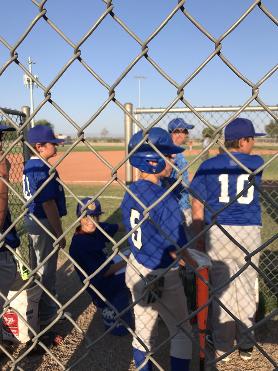 CombsCougars's tweet photo. CMS has the best fans in town.   #sportsmanship                              #santanvalley #cougarpride https://t.co/7OtIxH4e5h