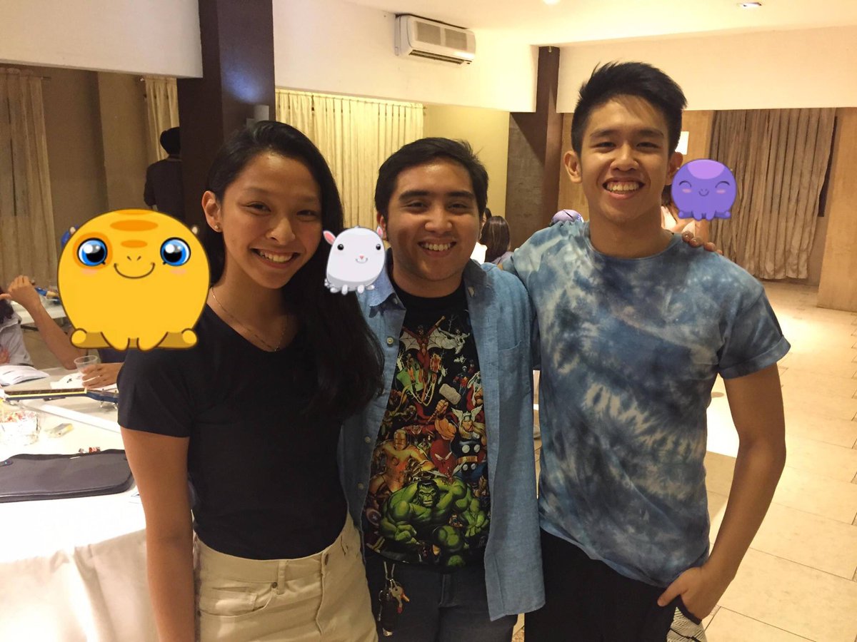 teejsosa's tweet photo. 2 out of 3 of my first PUGAD buddies (insert @MYKrobes)!! 💙💛 

Excited for our buddy journey!! 🙌 #PUGADSayk #BuddyFam #Odyssey https://t.co/1RdbMM60OA