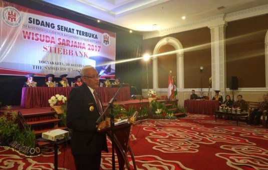 Wisuda Sarjana STIEBBANK Yogyakarta – Agustus 2017 kampuspencetakpengusaha.com/artikel/wisuda…