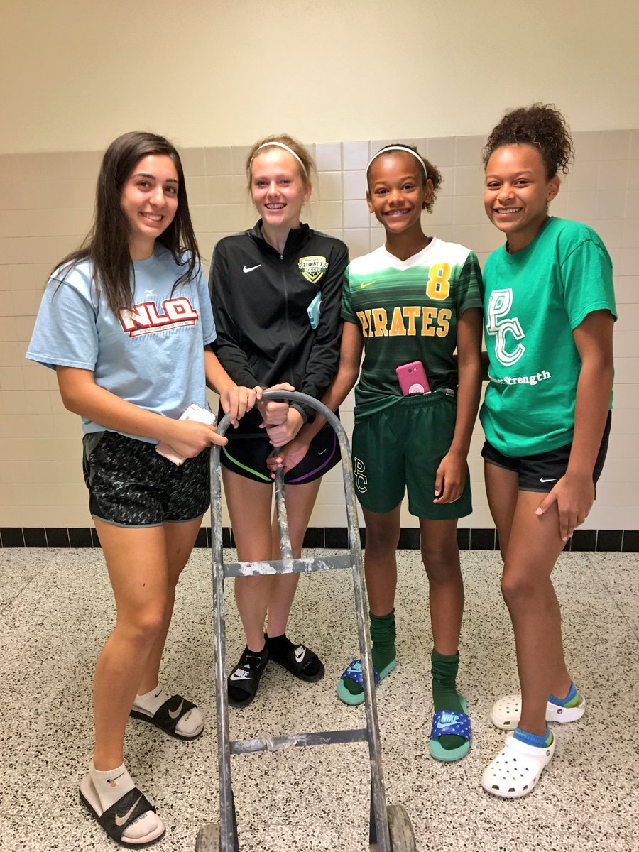 CoachBAMetcalf's tweet photo. Park Center student athletes gearing up for school by studying famous quotes and helping me spruce up LL110! #PCGBB #PCPride ⚓️☠️🏀 https://t.co/JEPHa90y7X