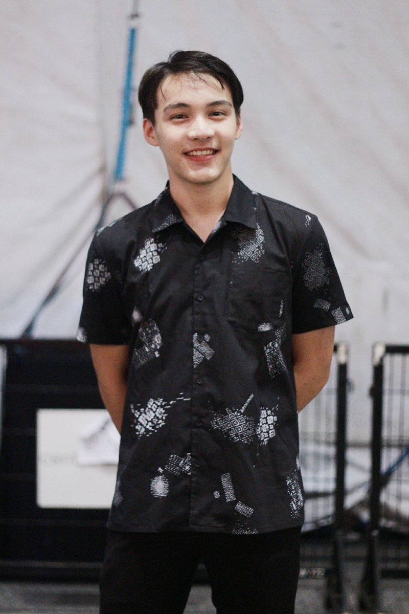 KaopunSpace's tweet photo. {30/08/17} ผมก็จะชี้ๆหน่อยอะนะ😛😂 @pun_ttatch ❤ #ELLEFashionWeek2017 #ellefashionweek https://t.co/XFv2wGWjOj