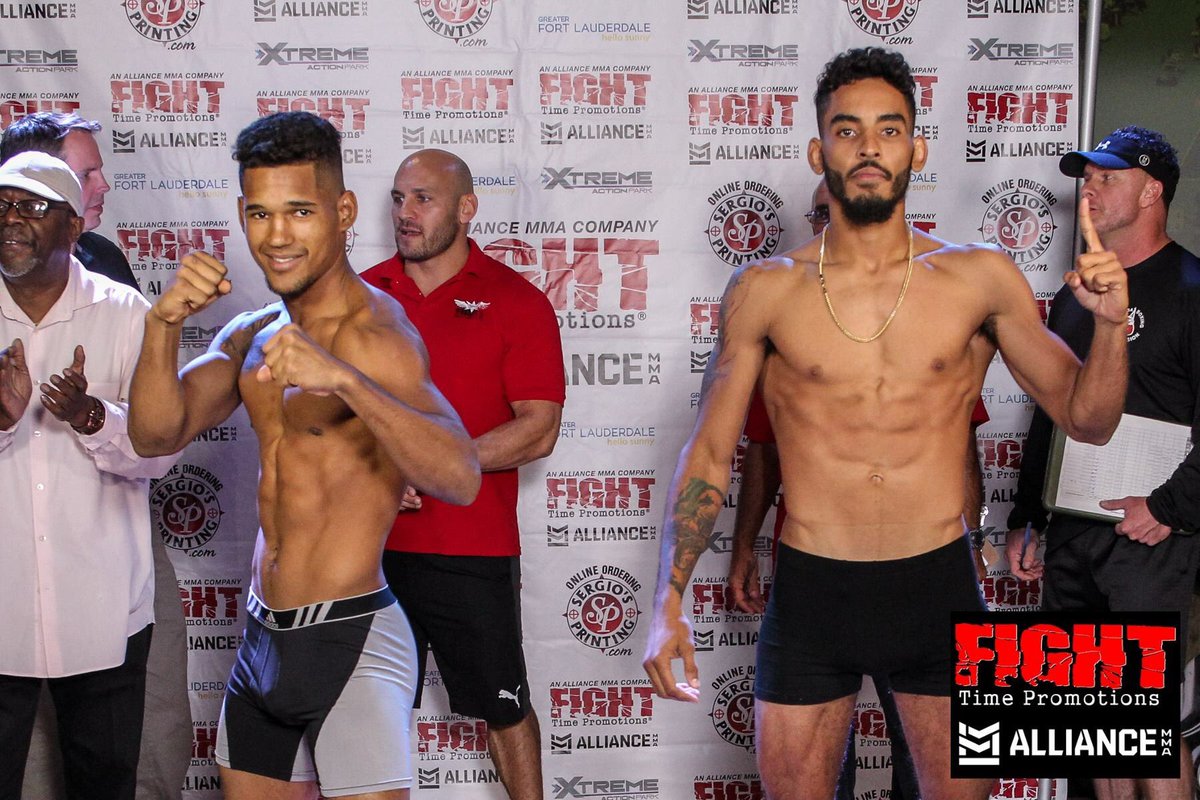 fighttimemma's tweet photo. Ready for #fighttime37 https://t.co/EXJ3Ods84G