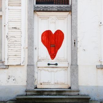 harlow_au's tweet photo. ❤️❤️❤️❤️❤️❤️ May your Friday be filled with love ❤️ Image via: https://t.co/BJTUYQjjy1

#love #selflove #spreadlo… https://t.co/7Rs9NH8oB9 https://t.co/dcOSPNZMzZ
