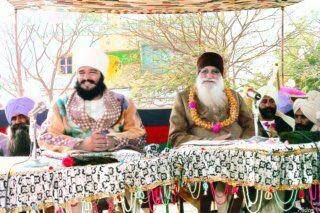 1313Gurpreet's tweet photo. Heartily greetings to all on Pious month of #MahaPropkarDiwas 😍😍
Stay blessed with more believe &amp; brotherhood.
#NewHistory #ComingSoon 😎👍🏻👍🏻 https://t.co/JhD7i9fIO1