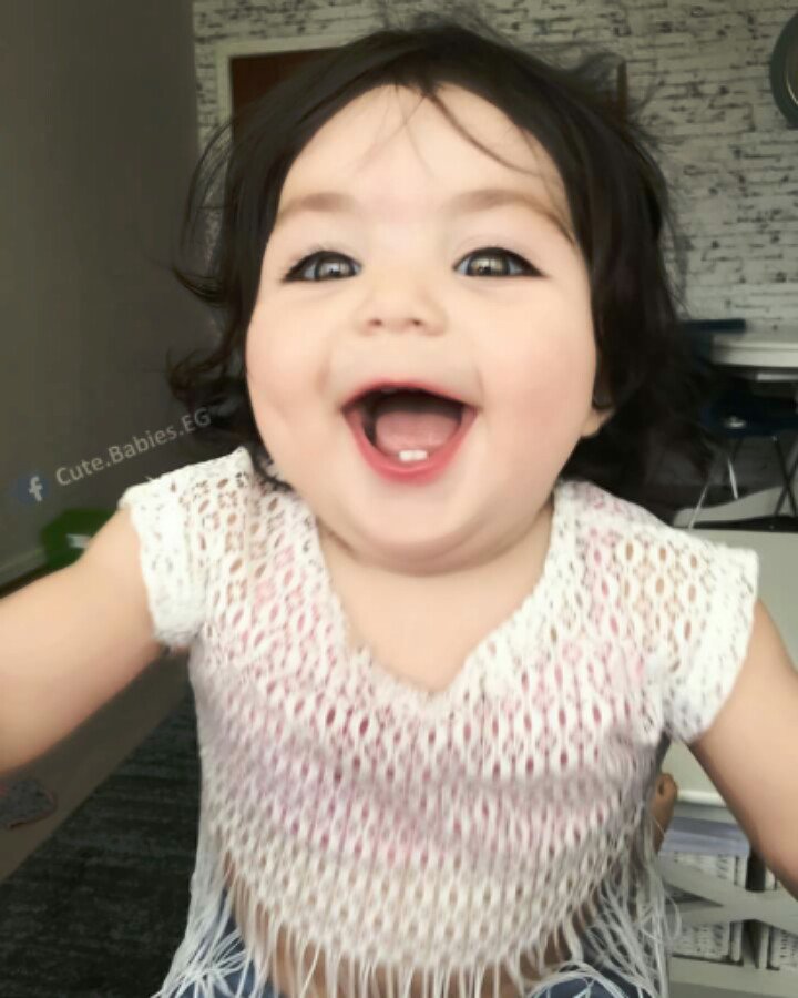 Quién no queda encantadx al ver esa preciosa sonrisa, me tiene enamorado.