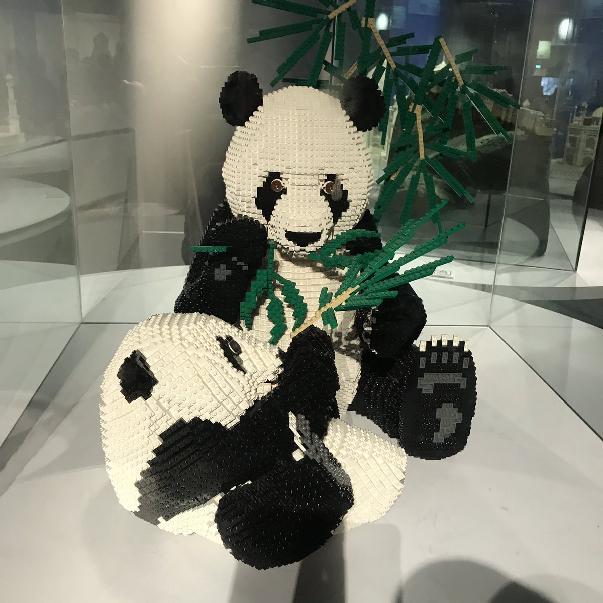 bernardleong's tweet photo. Brought my daughter to Fort Canning Arts Center, Singapore for the UNESCO World Heritage Art Exhibition: Piece of Peace #LegoSG https://t.co/yIKhxNnRyK