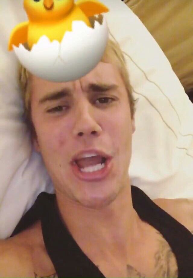 Biebertags1's tweet photo. Comentem o maximo aqui com a tag vamos e pelo jubs !! Sz #KCAColombia #JustinBieber https://t.co/ItTYufMV3R