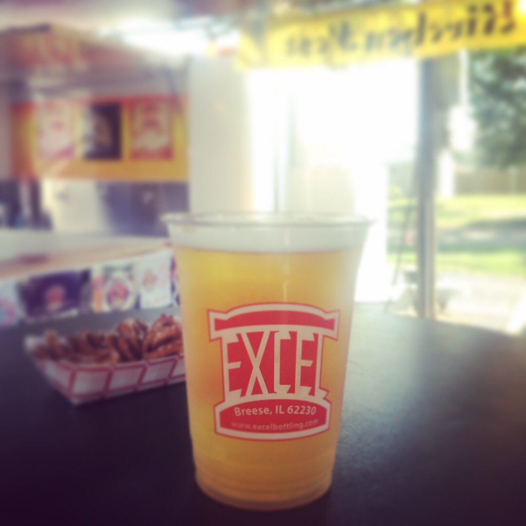 Cooler temps are making us think about all the upcoming Fall Craft Beer festivals. Cheers. #STLbeer