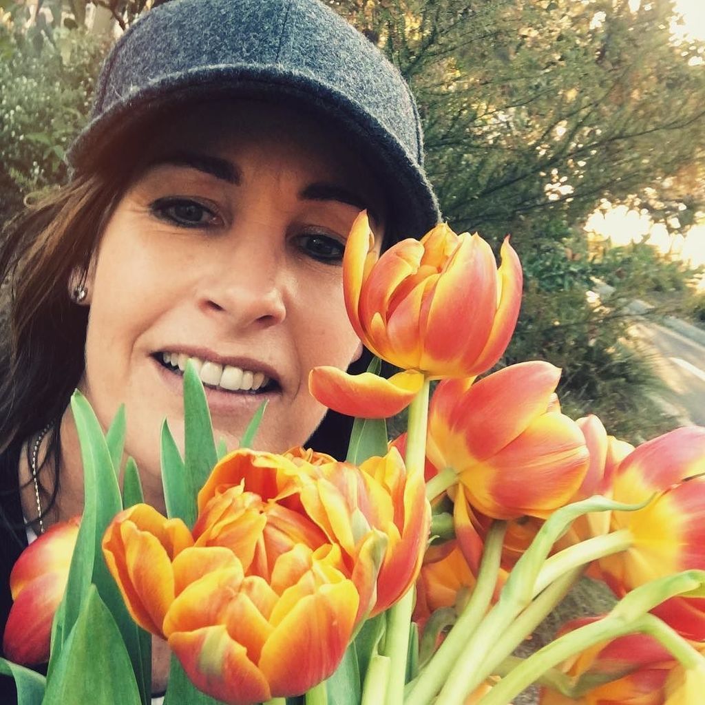 worldclasskid's tweet photo. Thank you to my sweet boy Jesse for my gorgeous flowers🌷😊🌷 #flowers #gift #love #surprise #worldclasskids #instagood https://t.co/fAzOqZebO1