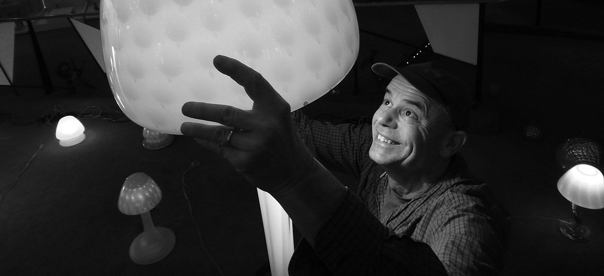 INTERVIEW #light designer <a href="/arnoutvisser/">Arnout Visser</a> at #EnlightenedDesign <a href="/L_D_F/">London Design Festival</a> 2017 in <a href="/TheCryptGallery/">The Crypt Gallery</a> connecting.thedots.nl/arnout-visser-… by <a href="/annabates_/">Anna Bates</a> <a href="/NLinUK/">Netherlands Embassy 🇬🇧</a>